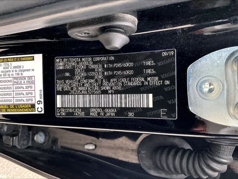 Used 2020 Toyota 4Runner Limited image 34