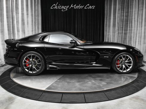 Used 2014 SRT Viper GTS w/ GTS Laguna Interior Package RWD image 38