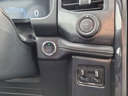 Used 2024 Ford F150 Lightning Platinum image 26