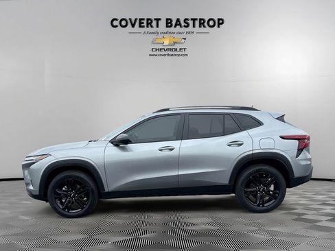 Used 2025 Chevrolet Trax ACTIV w/ Driver Confidence Package FWD image 3