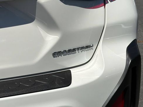 Used 2025 Subaru Crosstrek 2.5i Premium AWD/4WD image 11