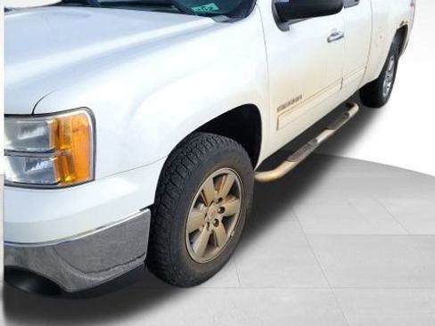 Used 2013 GMC Sierra 1500 SLE w/ Power Tech Package image 2