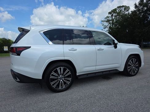 New 2026 Lexus LX 600 4WD w/ Luxury Package image 3