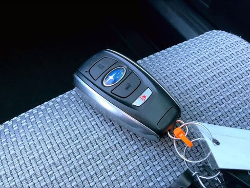 Used 2024 Subaru Outback Premium image 15