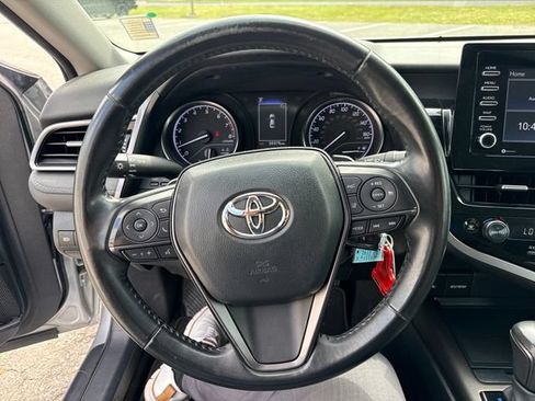 Used 2023 Toyota Camry SE FWD image 16