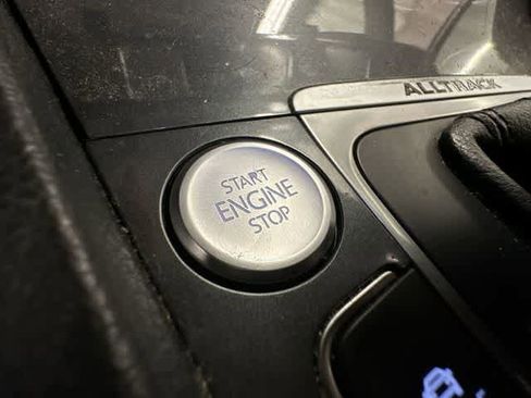 Used 2017 Volkswagen Golf Alltrack SE image 11