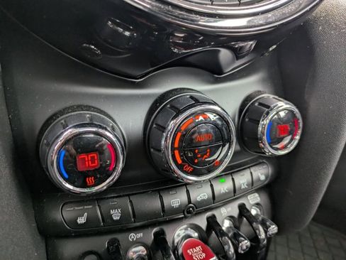 Used 2019 MINI Cooper S w/ Premium Package FWD image 11