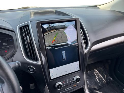 Used 2024 Ford Edge SEL image 14