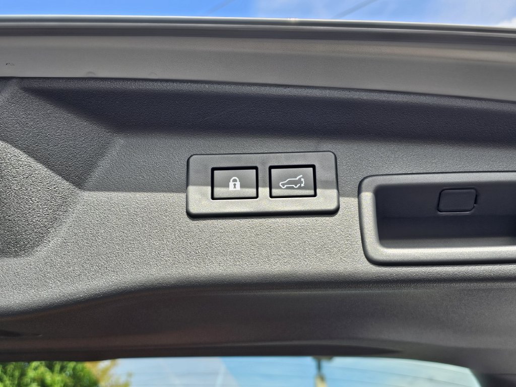 New 2026 Subaru Outback Touring AWD/4WD image 10