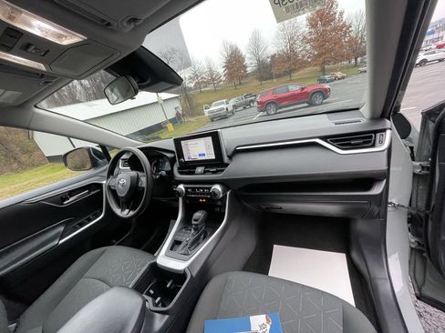 Used 2023 Toyota RAV4 XLE image 10