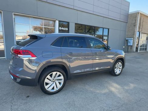 Used 2022 Volkswagen Atlas Cross Sport SE image 8