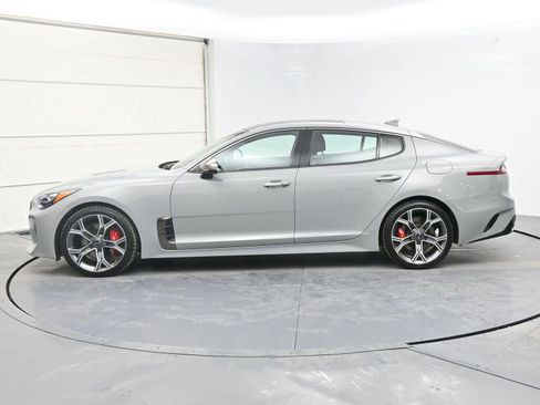 Used 2019 Kia Stinger GT1 image 23