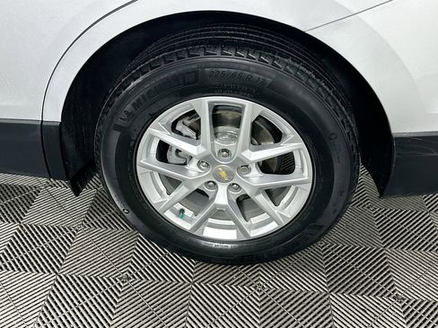 Used 2022 Chevrolet Equinox LT image 40