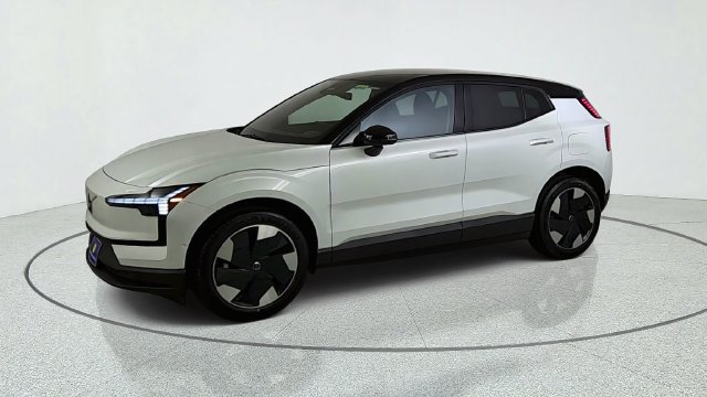 New 2026 Volvo EX30 Ultra w/ Protection Package AWD/4WD image 3