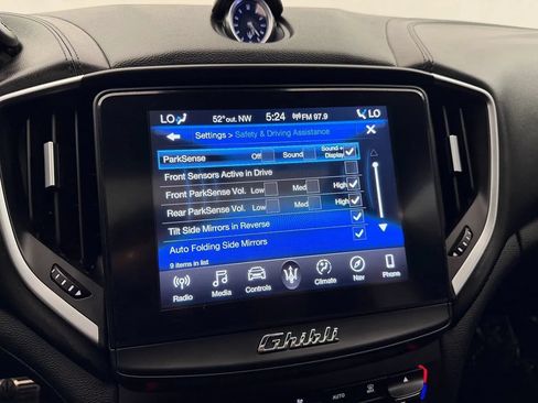 Used 2019 Maserati Ghibli S GranSport RWD image 17