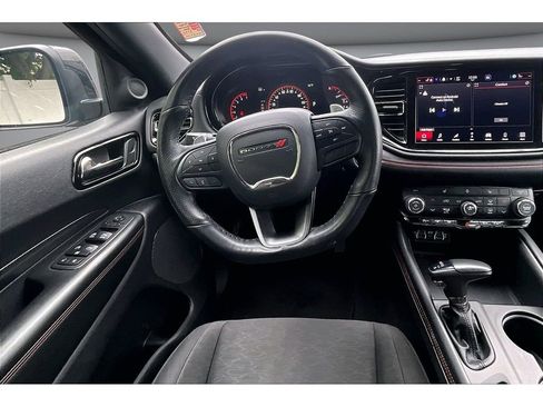 Used 2025 Dodge Durango GT AWD/4WD image 7