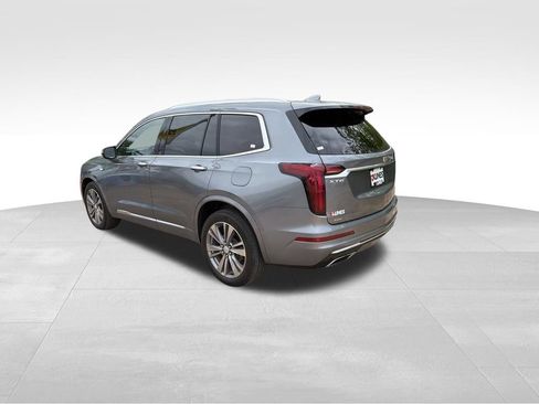 Used 2022 Cadillac XT6 Premium Luxury AWD/4WD image 8