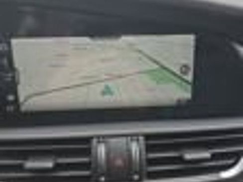 Used 2023 Alfa Romeo Giulia Veloce image 14