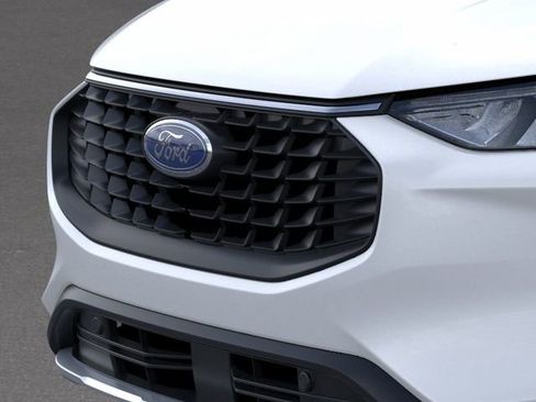New 2024 Ford Escape SE FWD image 17