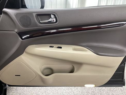 Used 2013 INFINITI G37 x Sedan w/ Premium Pkg image 10