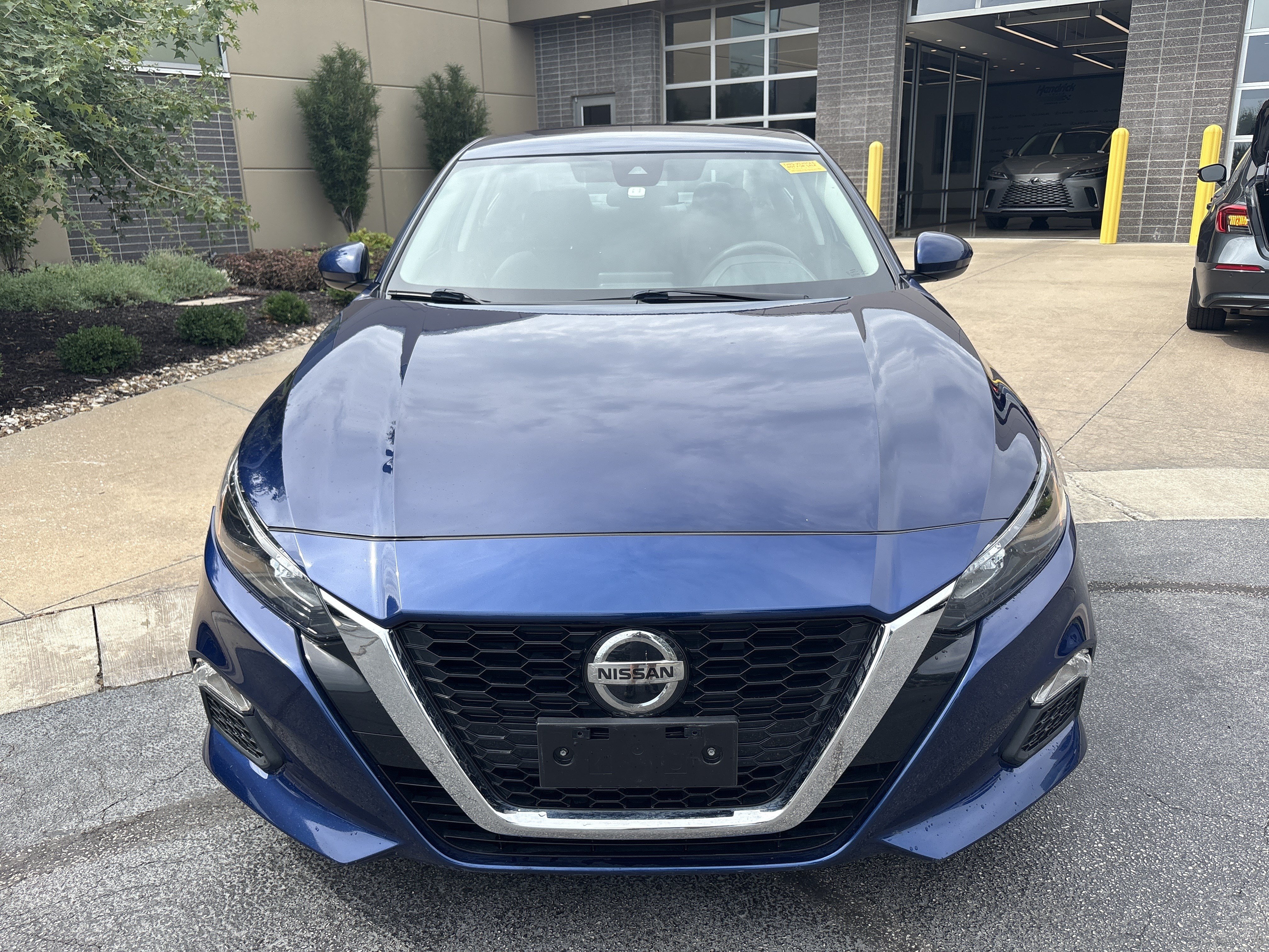 Used 2022 Nissan Altima 2.5 S w/ Driver Assist Package FWD image 3