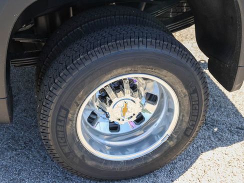 New 2026 Chevrolet Silverado 3500 High Country AWD/4WD image 11