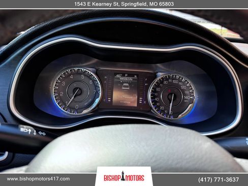 Used 2015 Chrysler 200 Limited w/ Convenience Group FWD image 22