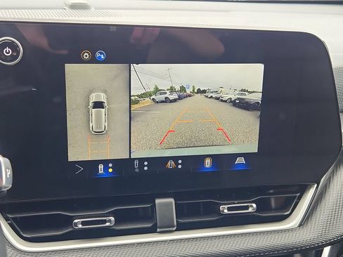 Used 2026 Chevrolet Equinox LT w/ Convenience Package II AWD/4WD image 15
