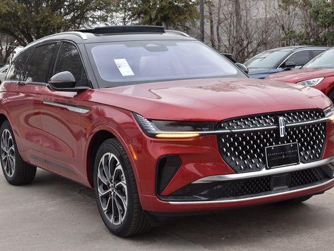 New 2026 Lincoln Nautilus Reserve image 3