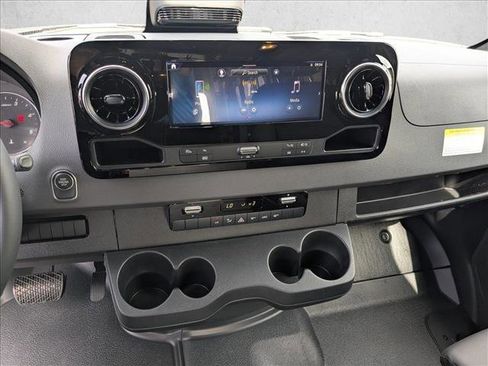 New 2026 Mercedes-Benz Sprinter 2500 image 12