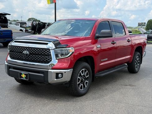 Used 2021 Toyota Tundra SR5 AWD/4WD image 4