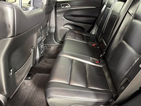Used 2018 Jeep Grand Cherokee Limited AWD/4WD image 20