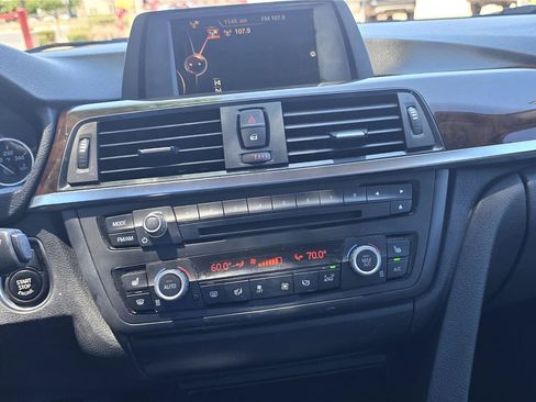 Used 2015 BMW 328i Sedan RWD image 17