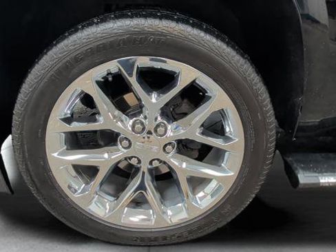 Used 2019 GMC Yukon Denali w/ Denali Ultimate Package AWD/4WD image 34