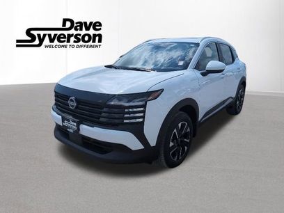 New 2025 Nissan Kicks SV w/ SV Premium Package