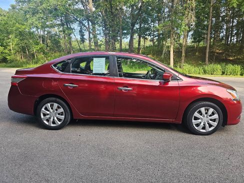 Used 2015 Nissan Sentra SV FWD image 3