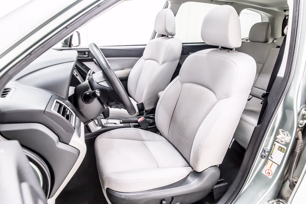 Used 2017 Subaru Forester 2.5i Premium AWD/4WD image 30