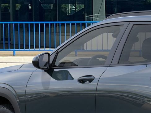 New 2026 Chevrolet Trax LT image 12