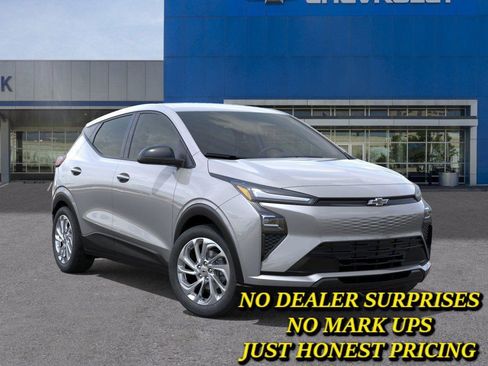 New 2027 Chevrolet Bolt LT w/ Comfort Package FWD image 7