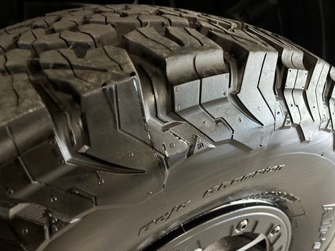 Used 2025 Jeep Wrangler Rubicon w/ Xtreme 35 Tire Package AWD/4WD image 42