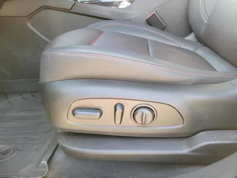 Certified 2023 Chevrolet Blazer RS w/ Driver Confidence II Package image 22