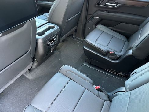 New 2026 GMC Yukon XL Denali w/ Advanced Technology Package AWD/4WD image 12