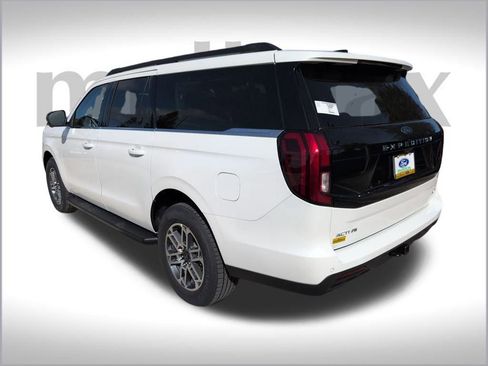 New 2025 Ford Expedition Max Active image 9