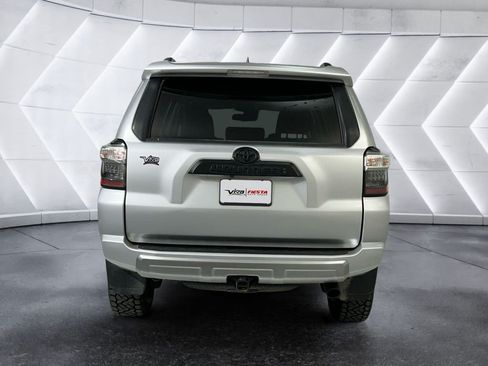Used 2023 Toyota 4Runner TRD Off-Road Premium AWD/4WD image 5