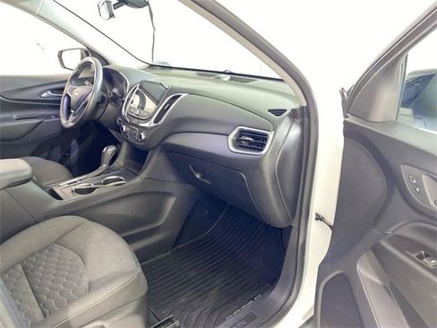 Used 2019 Chevrolet Equinox LT image 36