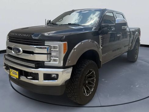 Used 2018 Ford F250 King Ranch w/ King Ranch Ultimate Package AWD/4WD image 1