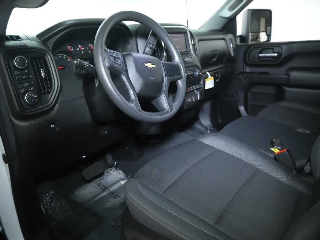 Used 2025 Chevrolet Silverado 2500 Custom w/ Custom Convenience Package AWD/4WD image 17