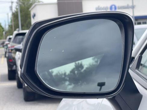 Used 2019 Toyota RAV4 LE w/ Carpet Mat Package AWD/4WD image 17