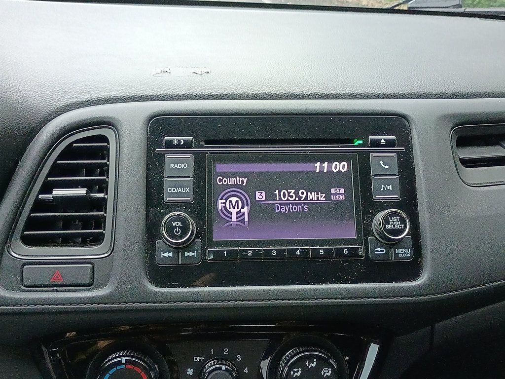 Used 2016 Honda HR-V LX image 21