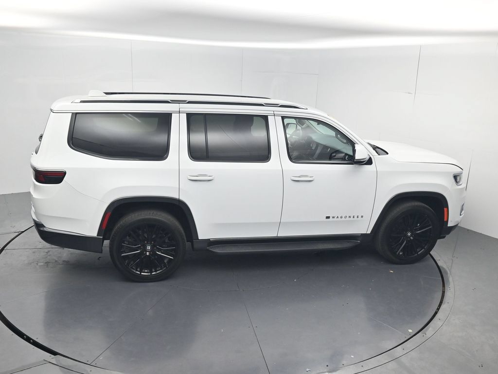 Used 2022 Jeep Wagoneer Series I AWD/4WD image 60